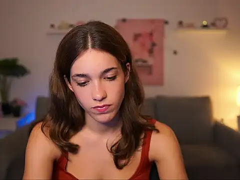 kissie cat online show from September 2025 01:12:01 PM