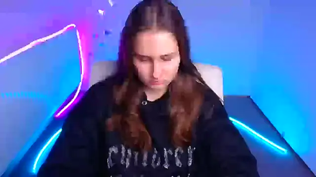 Stefanie Sweet online show from October 2025 05:26:02 AM