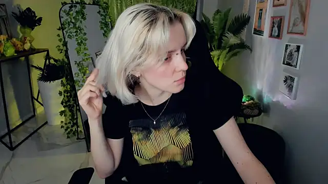 Snapshot of BethanyCloud chatting on May 2026 05:25:02 AM BethanyCloud online show from May 2026 05:25:02 AM
