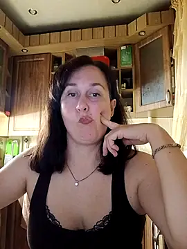 Amandda  online show from July 2026 07:15:02 PM