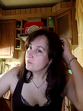 Amandda  online show from July 2026 09:02:01 PM