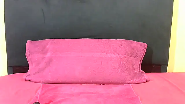 OnionBooty23 online show from October 2025 10:13:01 AM