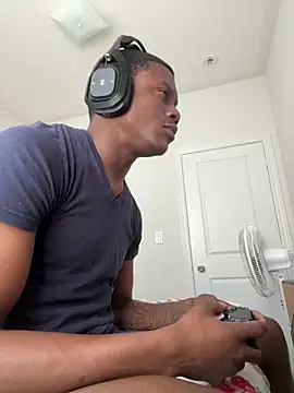 Snapshot of labishyoung25 chatting on February 2026 03:29:02 PM labishyoung25 online show from February 2026 03:29:02 PM