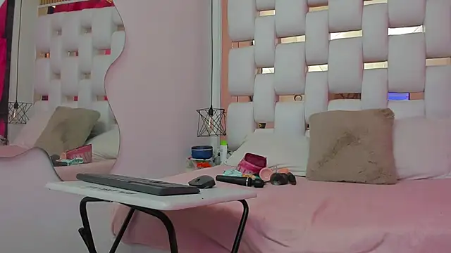 MiaCours online show from September 2025 02:19:01 PM