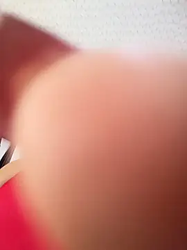 Mia-Glow online show from December 2025 06:49:02 PM