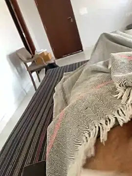 Snapshot of Desiandaz chatting on November 2025 09:52:01 AM Desiandaz online show from November 2025 09:52:01 AM