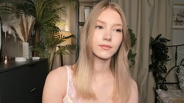 ChinBonnell online show from October 2025 05:38:02 AM