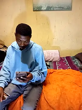 Snapshot of KruellaR1de3 chatting on February 2026 09:22:02 PM KruellaR1de3 online show from February 2026 09:22:02 PM