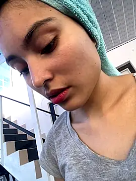 hotwife26 online show from October 2025 09:23:01 PM