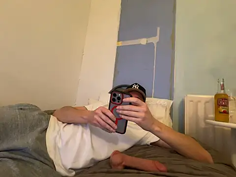 Snapshot of shyandchilling chatting on February 2026 06:12:02 PM shyandchilling online show from February 2026 06:12:02 PM