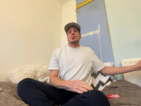 Snapshot of shyandchilling chatting on February 2026 03:40:02 PM shyandchilling online show from February 2026 03:40:02 PM