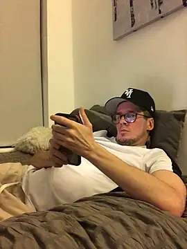 shyandchilling online show from May 2026 09:13:01 PM
