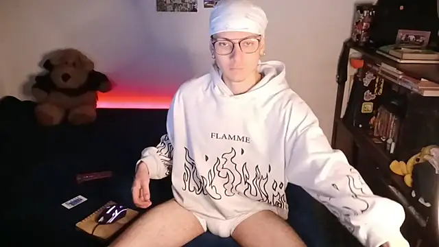 Snapshot of Dioniso_guy8 chatting on October 2025 03:37:01 AM Dioniso guy8 online show from October 2025 03:37:01 AM