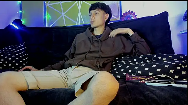 Snapshot of Dioniso_guy8 chatting on February 2026 07:45:01 PM Dioniso guy8 online show from February 2026 07:45:01 PM