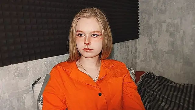 LiaVibes online show from March 2026 07:34:02 AM