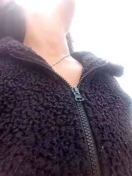 Snapshot of BiiancaEstradaa chatting on February 2026 04:43:02 PM BiiancaEstradaa online show from February 2026 04:43:02 PM