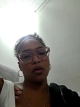 BiiancaEstradaa online show from May 2026 02:52:02 AM