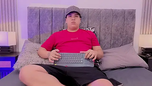 Naim Bennetsex online show from September 2025 04:31:02 PM