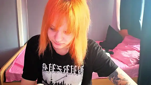 Snapshot of Elieiza_xo chatting on May 2026 09:25:01 AM Elieiza xo online show from May 2026 09:25:01 AM