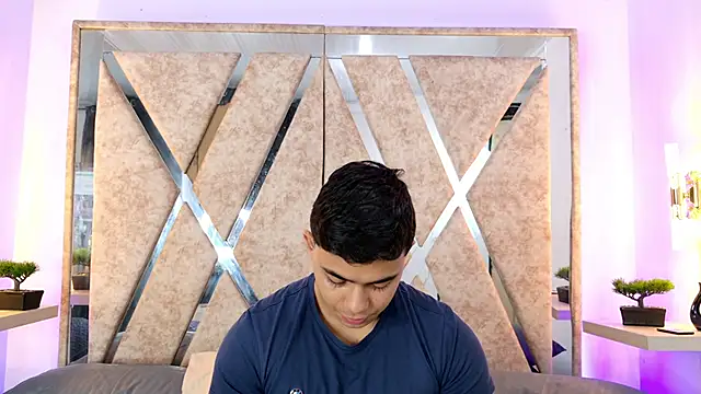 Snapshot of jayd_muscle chatting on December 2025 03:44:02 AM jayd muscle online show from December 2025 03:44:02 AM