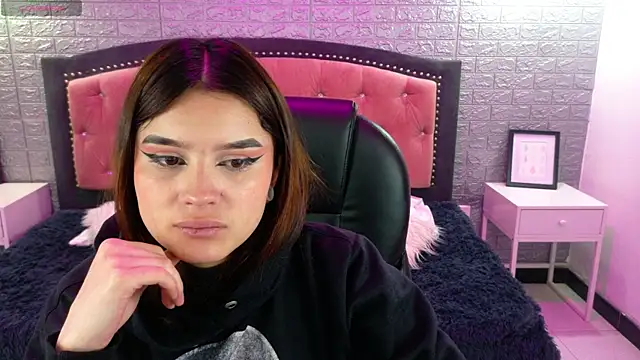 Snapshot of Natalie_loffreda chatting on September 2025 02:55:02 AM Natalie loffreda online show from September 2025 02:55:02 AM