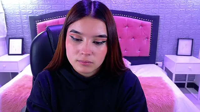 Snapshot of Natalie_loffreda chatting on October 2025 02:53:01 AM Natalie loffreda online show from October 2025 02:53:01 AM