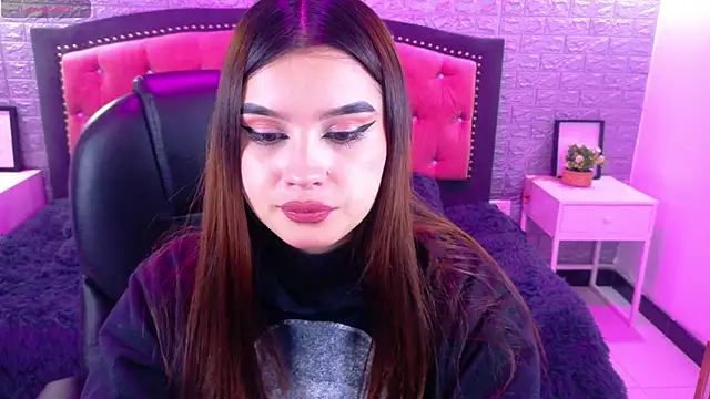 Snapshot of Natalie_loffreda chatting on October 2025 02:59:01 AM Natalie loffreda online show from October 2025 02:59:01 AM