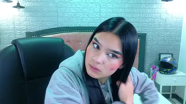 Snapshot of Natalie_loffreda chatting on January 2026 03:23:02 AM Natalie loffreda online show from January 2026 03:23:02 AM