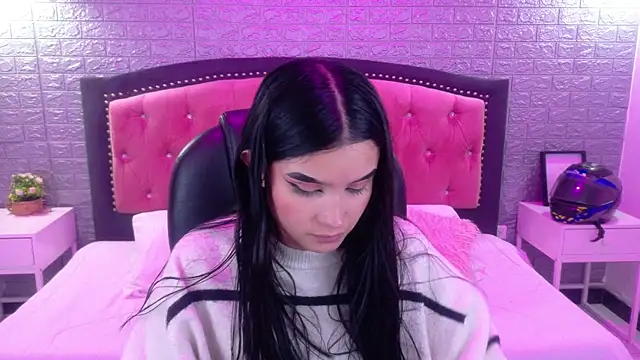 Snapshot of Natalie_loffreda chatting on January 2026 02:48:02 AM Natalie loffreda online show from January 2026 02:48:02 AM