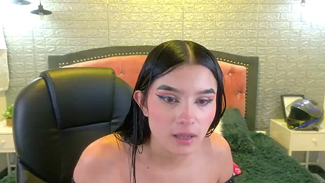 Snapshot of Natalie_loffreda chatting on February 2026 04:11:01 AM Natalie loffreda online show from February 2026 04:11:01 AM