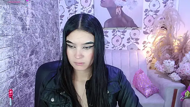 Natalie loffreda online show from February 2026 07:32:02 PM