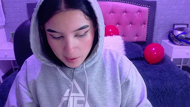 Snapshot of Natalie_loffreda chatting on February 2026 03:14:02 AM Natalie loffreda online show from February 2026 03:14:02 AM