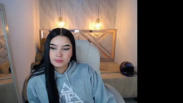 Snapshot of Natalie_loffreda chatting on March 2026 07:51:02 PM Natalie loffreda online show from March 2026 07:51:02 PM