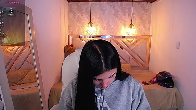 Snapshot of Natalie_loffreda chatting on March 2026 07:51:01 PM Natalie loffreda online show from March 2026 07:51:01 PM