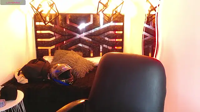 Snapshot of Natalie_loffreda chatting on March 2026 08:15:01 PM Natalie loffreda online show from March 2026 08:15:01 PM