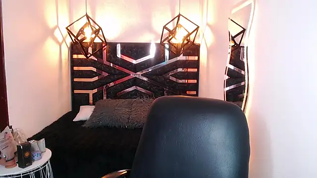 Snapshot of Natalie_loffreda chatting on April 2026 07:44:02 PM Natalie loffreda online show from April 2026 07:44:02 PM