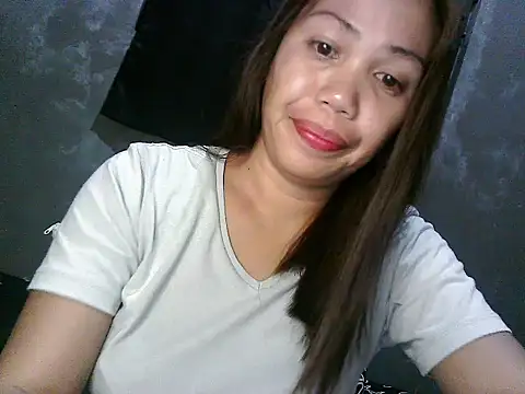 Snapshot of sweet_bunnie chatting on February 2026 06:26:02 PM sweet bunnie online show from February 2026 06:26:02 PM