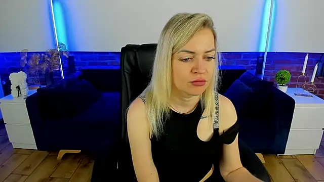 Anna Snows online show from September 2025 05:31:02 AM