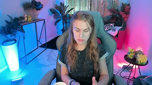 VanessaMates online show from October 2025 05:40:01 AM