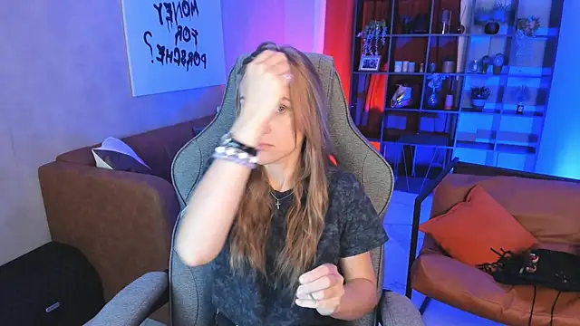 VanessaMates online show from October 2025 05:43:02 AM