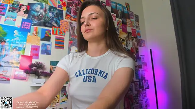Snapshot of Ann_Perry chatting on June 2026 12:56:02 AM Ann Perry online show from June 2026 12:56:02 AM