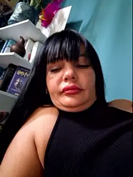 Snapshot of Ella_sweety00 chatting on April 2026 09:27:01 AM Ella sweety00 online show from April 2026 09:27:01 AM