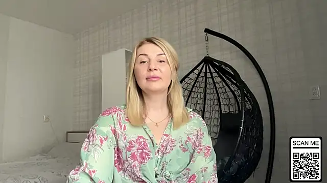 Blondie xoxoxo online show from March 2026 10:32:02 AM