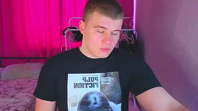 kittenmurr online show from March 2026 04:27:01 AM