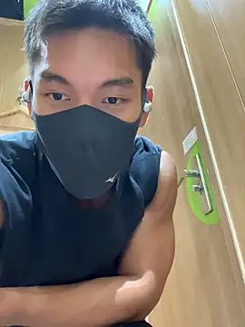 masucle216 online show from October 2025 02:38:01 PM