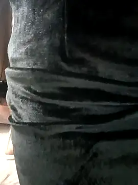 Snapshot of Cutie_Shruti chatting on October 2025 09:00:02 PM Cutie Shruti online show from October 2025 09:00:02 PM