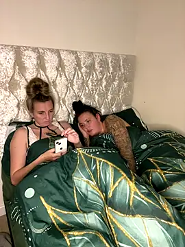 Snapshot of Charsworld chatting on November 2025 05:45:03 PM Charsworld online show from November 2025 05:45:03 PM