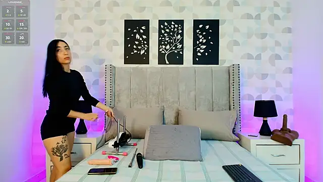 natasha moreno online show from May 2026 12:54:02 PM