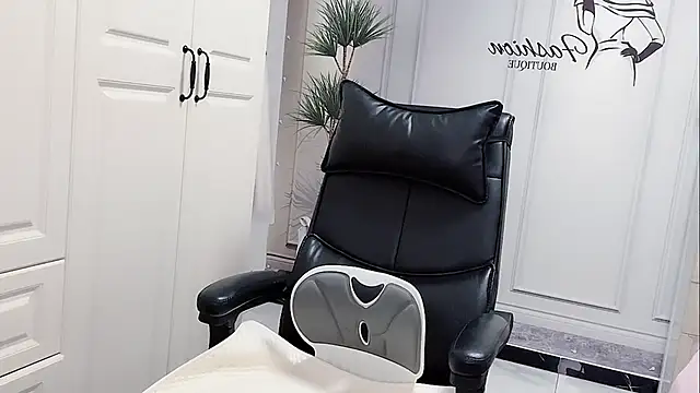 Snapshot of Ianxuan chatting on October 2025 12:51:01 AM Ianxuan online show from October 2025 12:51:01 AM