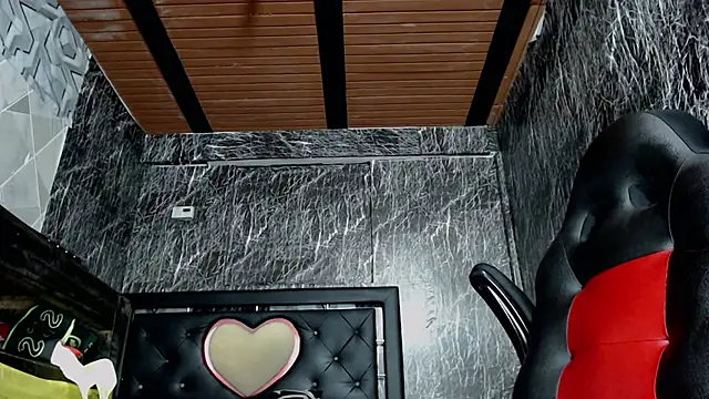 yordi sandler2 online show from November 2025 05:13:02 PM